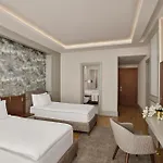 فندق Concorde Tower & Casino