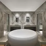 Concorde Tower & Casino فندق 5*