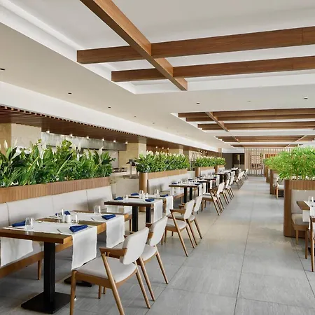 Concorde Tower & Casino Otel