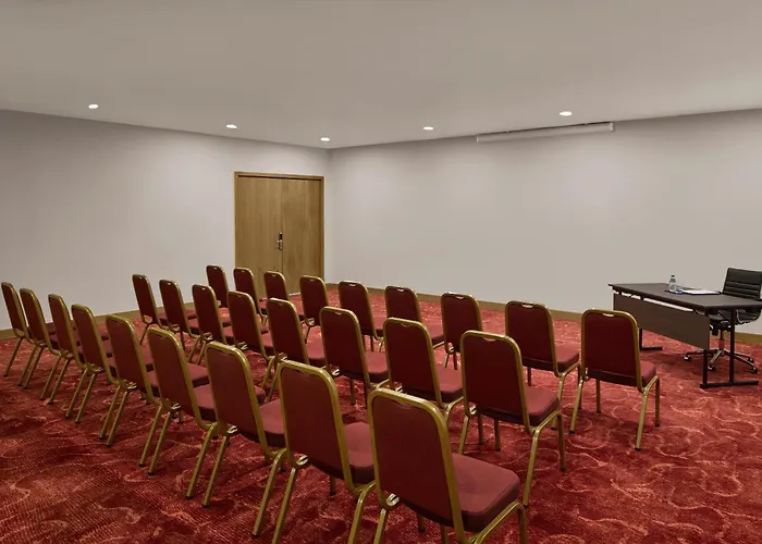 酒店 Concorde Tower & Casino 5*