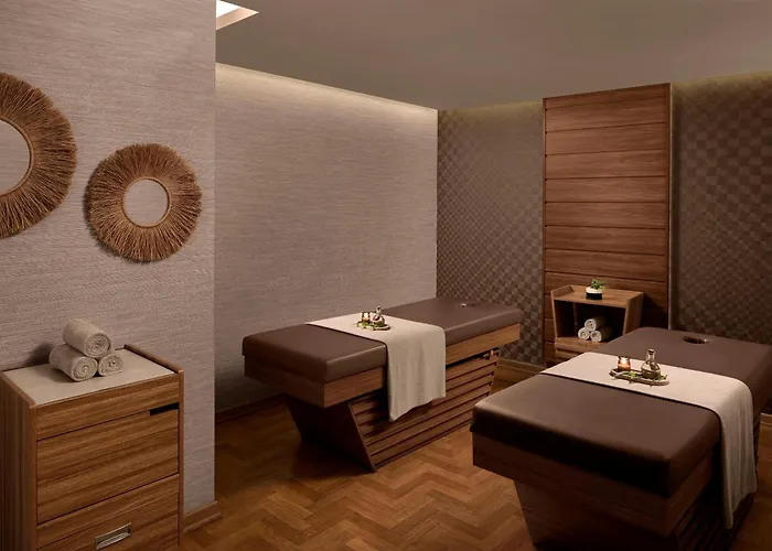 Concorde Tower & Casino Otel 5*