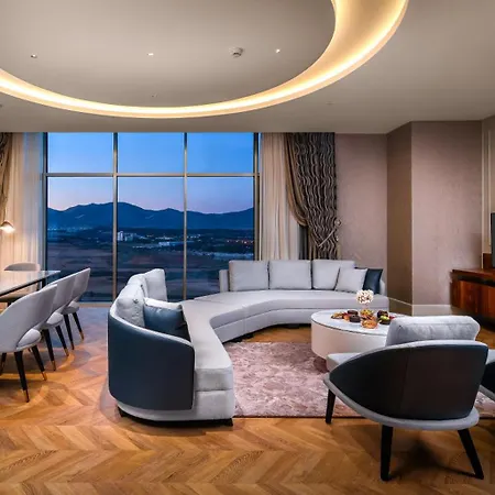 Concorde Tower & Casino Hotel 5*