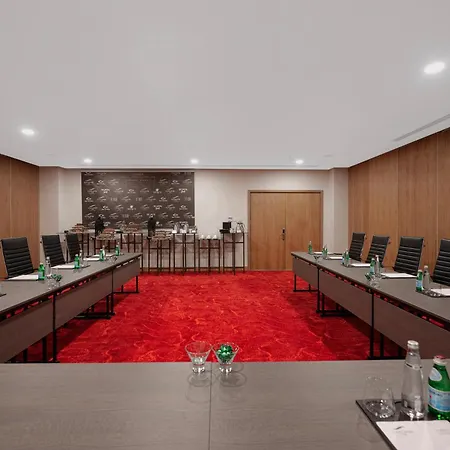 Concorde Tower & Casino Hotel 5*