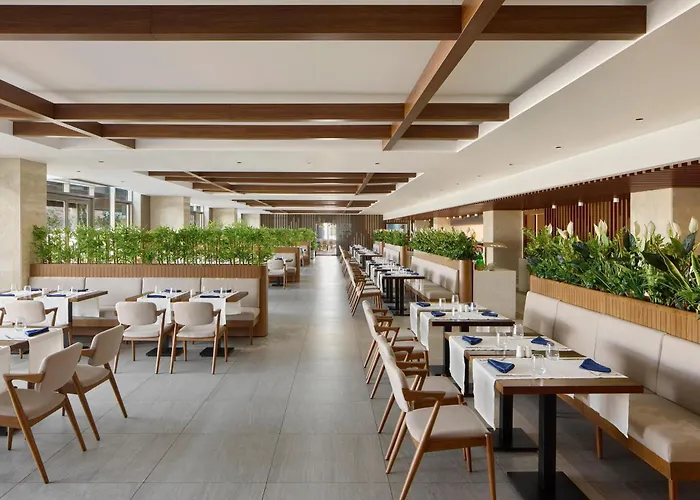 Concorde Tower & Casino 5* Nikósie